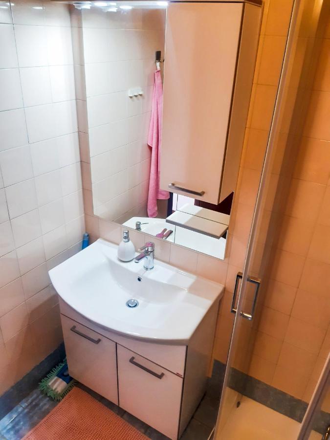 Apartmani Jutro Novalja Buitenkant foto